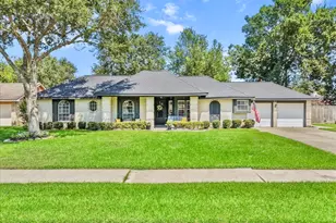 904 Sandringham Dr, Friendswood, TX 77546 - Photo 1