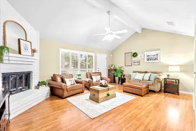 904 Sandringham Drive, Friendswood, TX 77546 - Photo 8