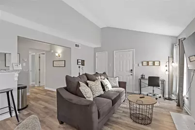 7200 T C Jester Boulevard #3103, Houston, TX 77088 - Photo 4