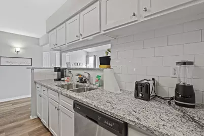 7200 T C Jester Boulevard #3103, Houston, TX 77088 - Photo 10