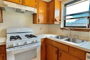 509 Dwyer St, Angleton, TX 77515 - Photo 8