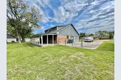 509 Dwyer Street, Angleton, TX 77515 - Photo 32
