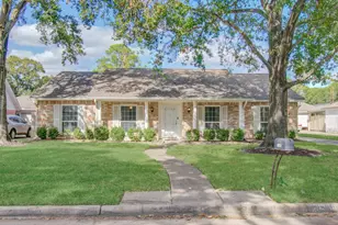 10330 Summerhill Dr, Houston, TX 77070 - Photo 1