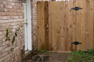 13418 Edgeboro St, Houston, TX 77049 - Photo 34