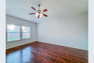 6023 Indian Creek, Missouri City, TX 77459 - Photo 6