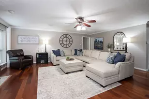7202 Starbridge Dr, Houston, TX 77095 - Photo 12