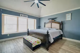 1527 Country Club Cove Dr, Baytown, TX 77521 - Photo 14