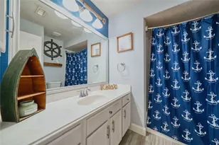 1527 Country Club Cove Dr, Baytown, TX 77521 - Photo 22