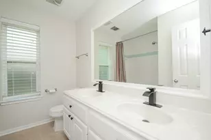 705 Eagle Lakes Dr, Friendswood, TX 77546 - Photo 22