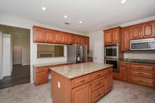705 Eagle Lakes Dr, Friendswood, TX 77546 - Photo 16