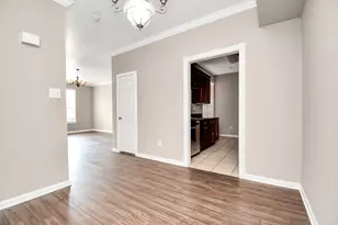 2255 Braeswood Park Dr, Houston, TX 77030 - Photo 12
