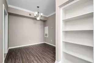 2255 Braeswood Park Dr, Houston, TX 77030 - Photo 10