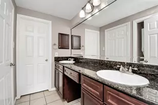 2255 Braeswood Park Dr, Houston, TX 77030 - Photo 22