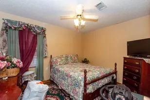 8002 Richland Dr, Houston, TX 77028 - Photo 18