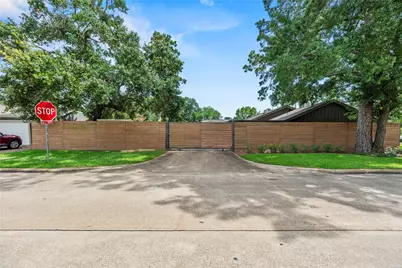 1754 Conrad Sauer Drive, Houston, TX 77043 - Photo 28