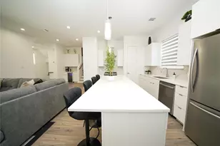 4607 Edmund St, Houston, TX 77020 - Photo 2