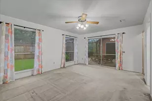 139 Spanish Moss Ln, Lake Jackson, TX 77566 - Photo 16