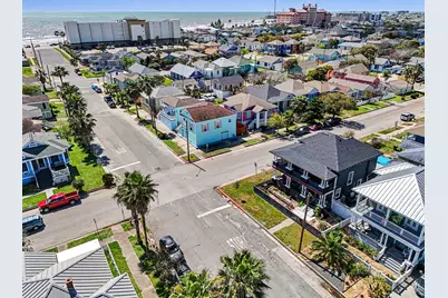 1519 17th St, Galveston, TX 77550 - Photo 2