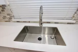 3015 Green Fields Dr, Sugar Land, TX 77479 - Photo 6