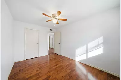 11002 Hammerly Boulevard #27, Houston, TX 77043 - Photo 18