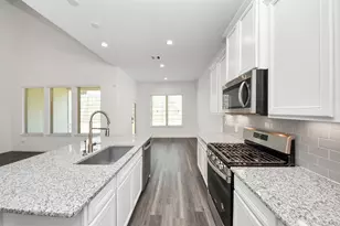 501 Newcomb Holw Dr, Conroe, TX 77304 - Photo 12