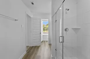 956 Green Vines Ln, Houston, TX 77091 - Photo 14