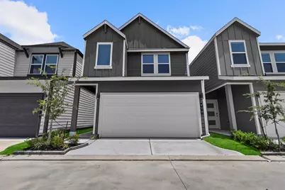 956 Green Vines Lane, Houston, TX 77091 - Photo 2