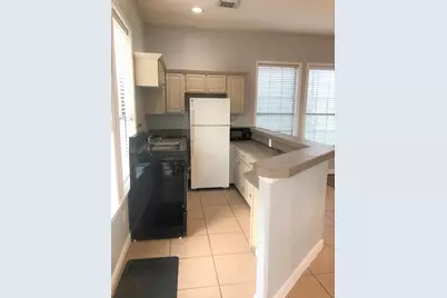 543 W 27th Street #E, Houston, TX 77008 - Photo 4