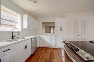 934 Goldfinch Ave, Sugar Land, TX 77478 - Photo 22