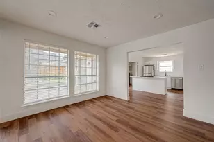 934 Goldfinch Ave, Sugar Land, TX 77478 - Photo 14
