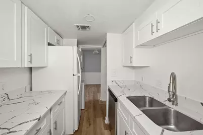 9009 Richmond Avenue #111, Houston, TX 77063 - Photo 12