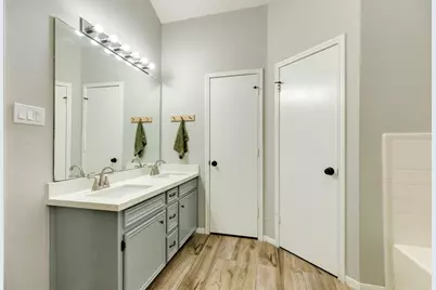 214 Zinnia Street, Lake Jackson, TX 77566 - Photo 18