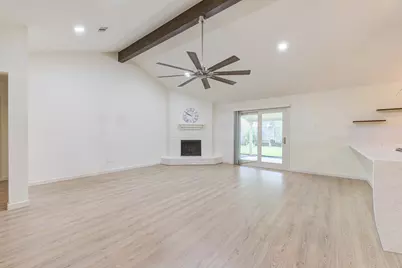 2507 Maple Tree Court, Stafford, TX 77477 - Photo 4