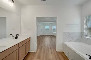 2127 Lone Bronco Blvd, Rosenberg, TX 77471 - Photo 8