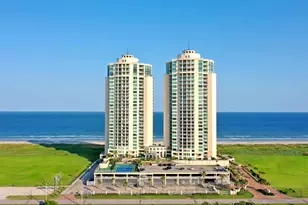 801 E Beach Dr, Galveston, TX 77550 - Photo 16