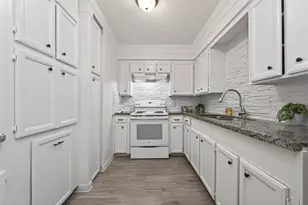 7718 Morley St, Houston, TX 77061 - Photo 16