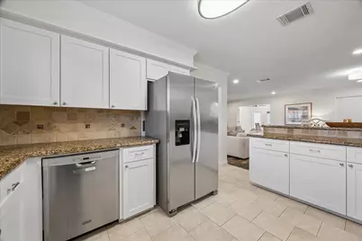 1801 Lazy Creek Lane, Pearland, TX 77581 - Photo 8
