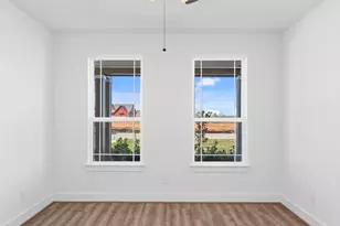 361 Covey Ln, Sealy, TX 77474 - Photo 4