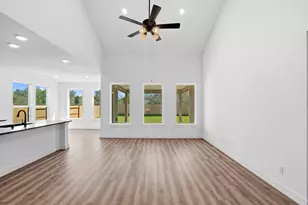 361 Covey Ln, Sealy, TX 77474 - Photo 6