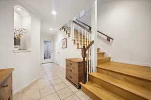 5213 Blossom St, Houston, TX 77007 - Photo 2