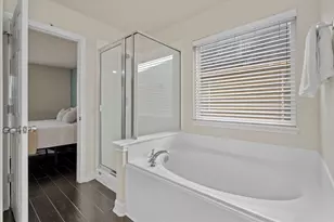 1518 Darfield Ct, Houston, TX 77014 - Photo 22