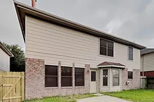 9818 Golden Prairie Ln, Houston, TX 77086 - Photo 14