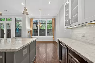 11012 Ave Malkenu Ave, Houston, TX 77043 - Photo 16