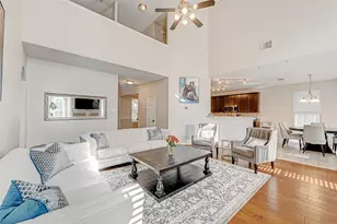 2015 Holly Glade Ln, Sugar Land, TX 77498 - Photo 6