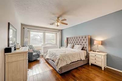 2015 Holly Glade Lane, Sugar Land, TX 77498 - Photo 16