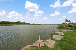 303 Winkler St, Baytown, TX 77520 - Photo 48