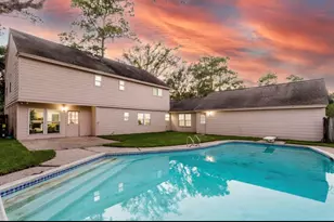 15614 Pebble Bend Dr, Houston, TX 77068 - Photo 2