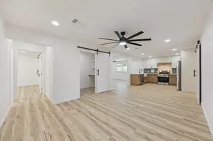 3411 80th St, Galveston, TX 77551 - Photo 10