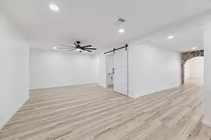 3411 80th St, Galveston, TX 77551 - Photo 8