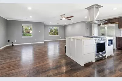 704 E Grand Street, Whitewright, TX 75491 - Photo 6